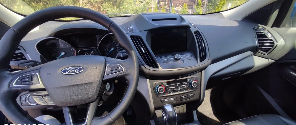 Ford Kuga cena 66800 przebieg: 129000, rok produkcji 2018 z Sucha Beskidzka małe 67